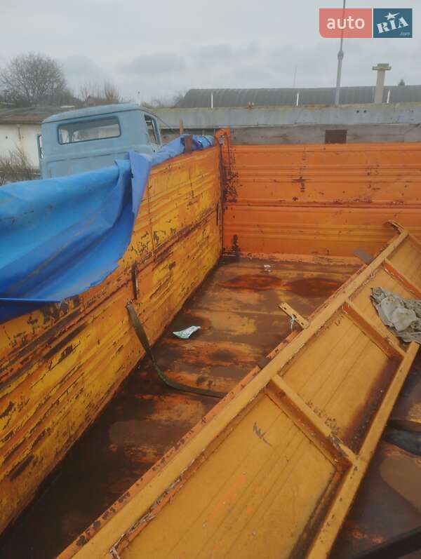 Самоскид причіп Нефаз 8560 2013 в Луцьку