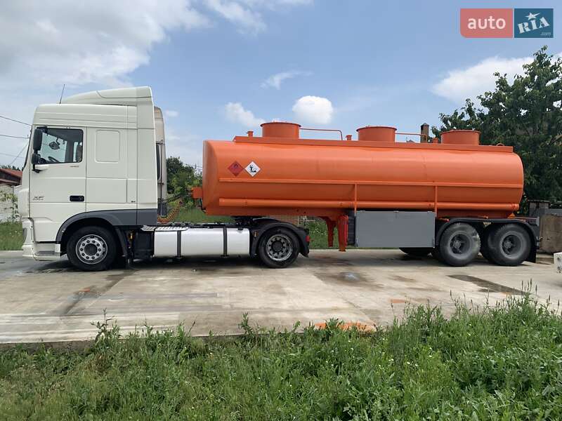 Цистерна полуприцеп Нефаз 9674 2002 в Днепре