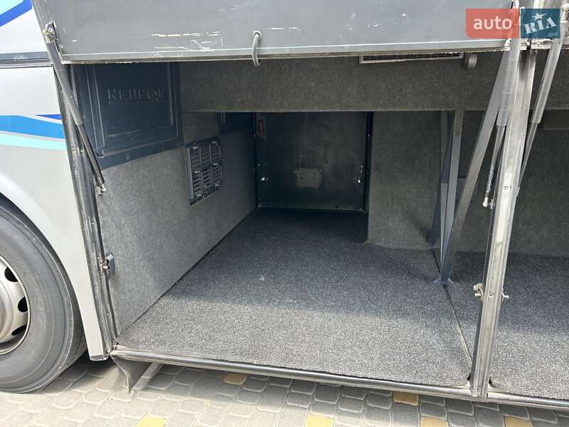 Туристический / Междугородний автобус Neoplan N 116 2001 в Виннице фото 14 Туристический / Междугородний автобус Neoplan N 116 2001 в Виннице