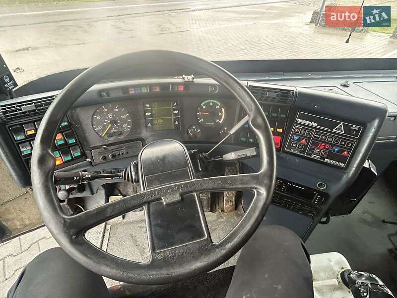 Туристический / Междугородний автобус Neoplan N 117 2000 в Снятине фото 3 Туристический / Междугородний автобус Neoplan N 117 2000 в Снятине