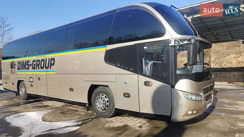 Туристичний / Міжміський автобус Neoplan N 1216 2010 в 