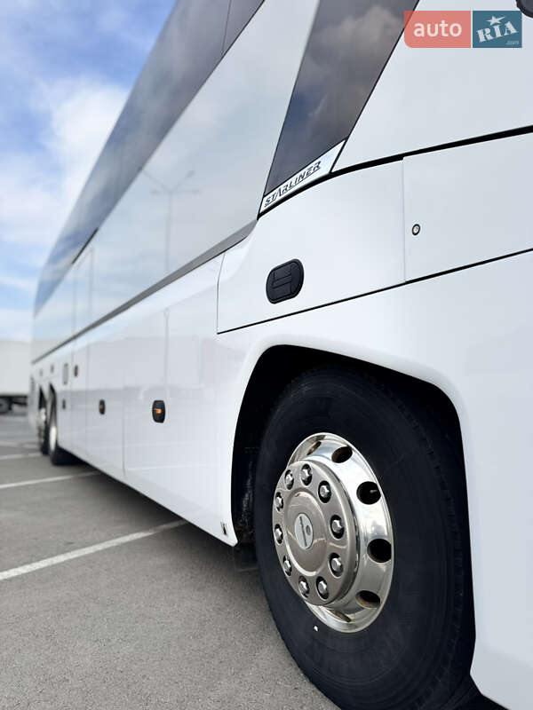 Туристичний / Міжміський автобус Neoplan N 5217 2011 в Чернівцях