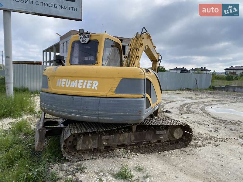 Гусеничний екскаватор Neumeier NR 2007 в Львові