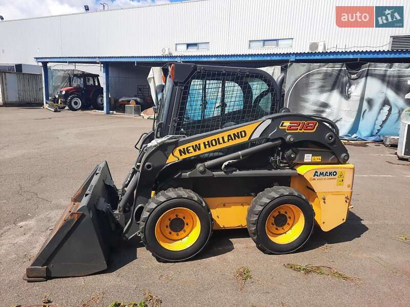 Міні-вантажник New Holland L218 2012 в Києві