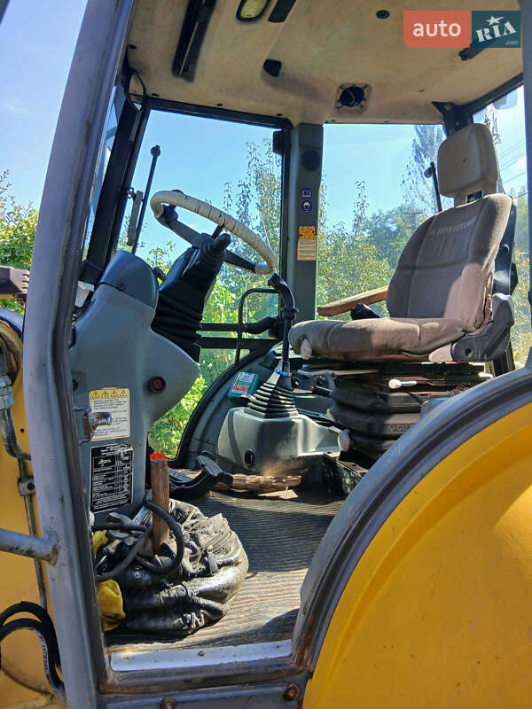 Экскаватор погрузчик New Holland LB115 4PS 2009 в Львове фото 3 Экскаватор погрузчик New Holland LB115 4PS 2009 в Львове