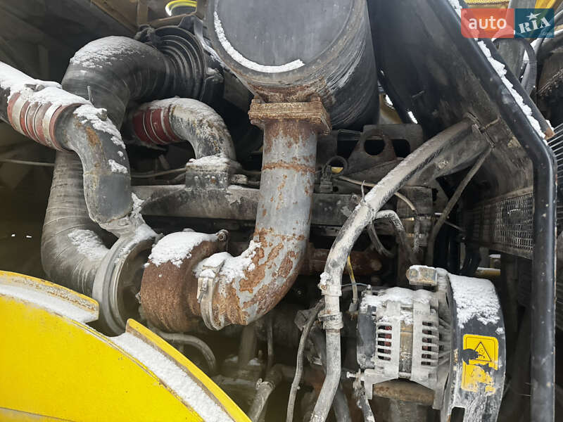 Фронтальні навантажувачі New Holland LB 2007 в Києві