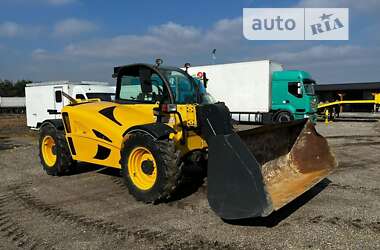 Телескопічні навантажувачі New Holland LM 735 2009 в 