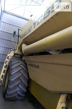 Комбайн зерноуборочный New Holland TC 2000 в Голованевске