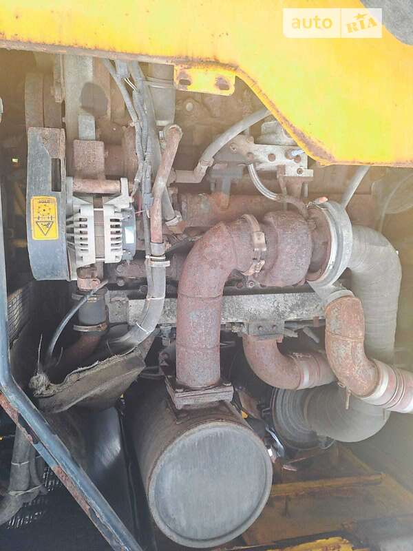 Фронтальный погрузчик New Holland W 2006 в Черновцах фото 6 Фронтальный погрузчик New Holland W 2006 в Черновцах