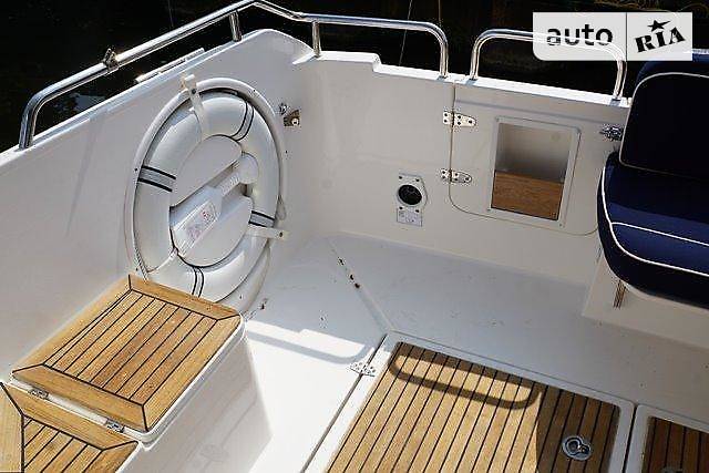Моторна яхта Nimbus Commander 2008 в Києві