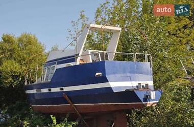 Моторная яхта Nimbus Commander 2004 в 