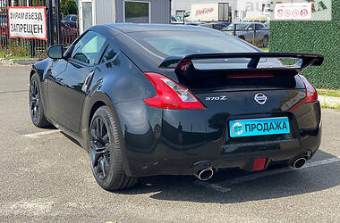 Купе Nissan 370Z 2015 в Києві