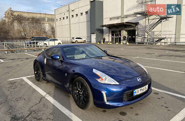 Купе Nissan 370Z 2015 в 