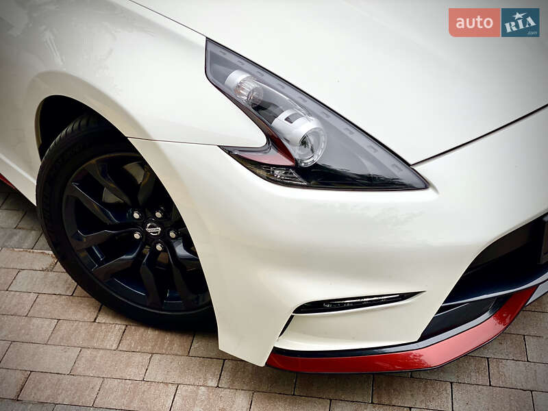Купе Nissan 370Z 2015 в Киеве фото 10 Купе Nissan 370Z 2015 в Киеве