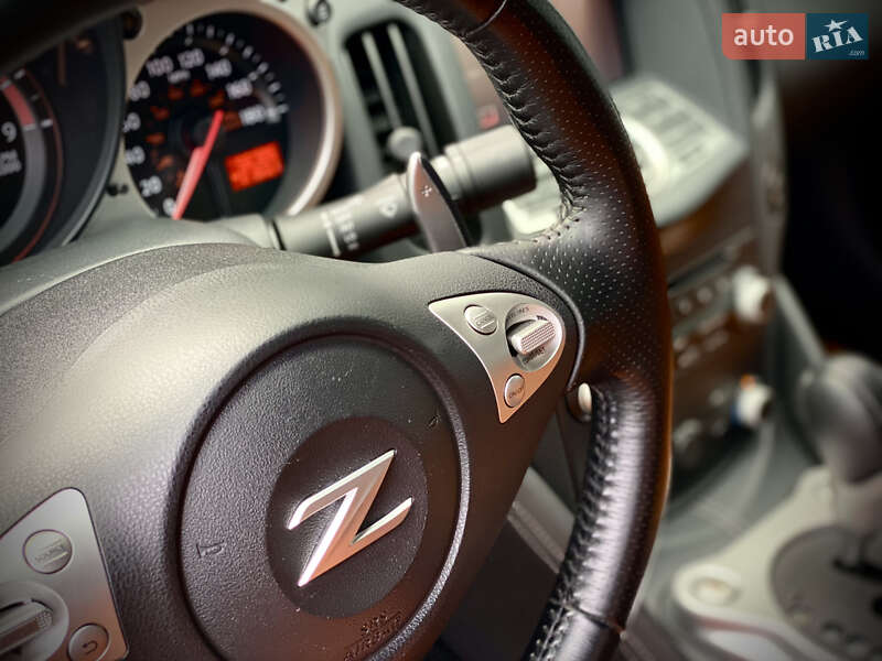 Купе Nissan 370Z 2015 в Киеве фото 28 Купе Nissan 370Z 2015 в Киеве