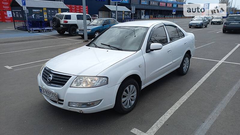 Седан Nissan Almera Classic 2008 в Никополе