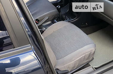 Седан Nissan Almera Classic 2011 в 