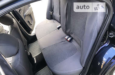 Седан Nissan Almera Classic 2011 в 