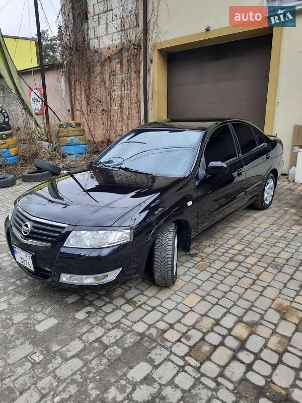 Седан Nissan Almera Classic 2012 в Києві