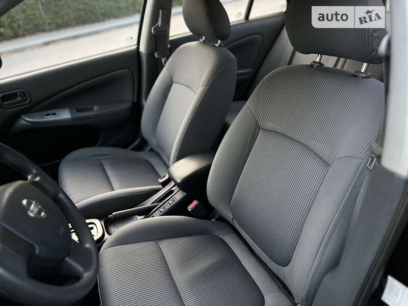 Седан Nissan Almera Classic 2007 в Киеве