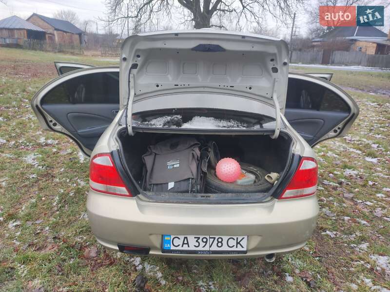 Седан Nissan Almera Classic 2007 в Городище