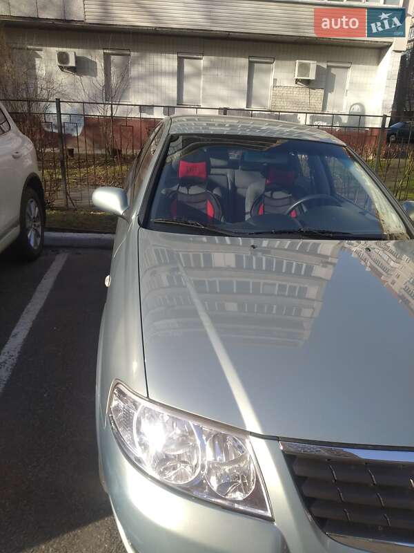 Седан Nissan Almera Classic 2006 в Киеве