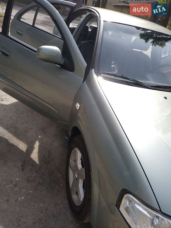 Седан Nissan Almera Classic 2006 в Киеве
