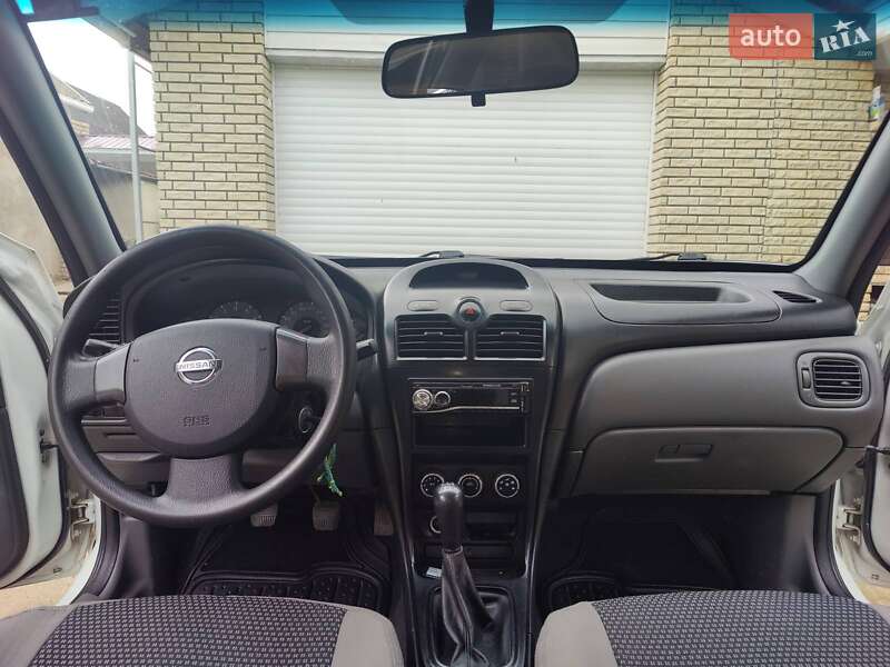 Седан Nissan Almera Classic 2008 в Одессе