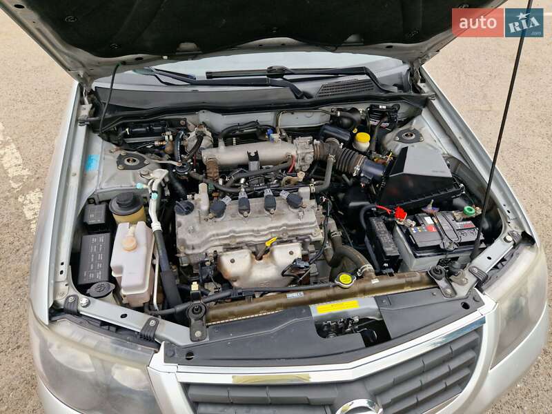 Седан Nissan Almera Classic 2010 в Миколаєві