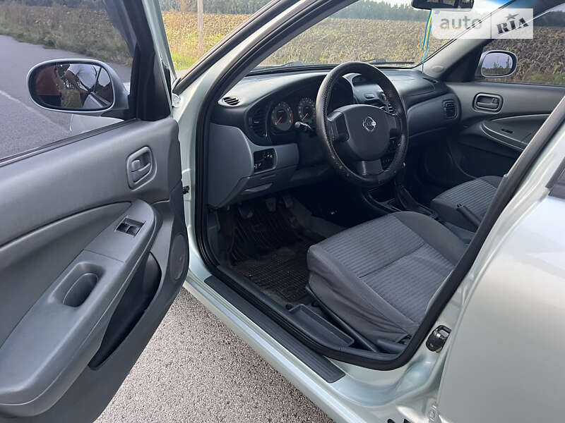 Седан Nissan Almera Classic 2007 в Мене