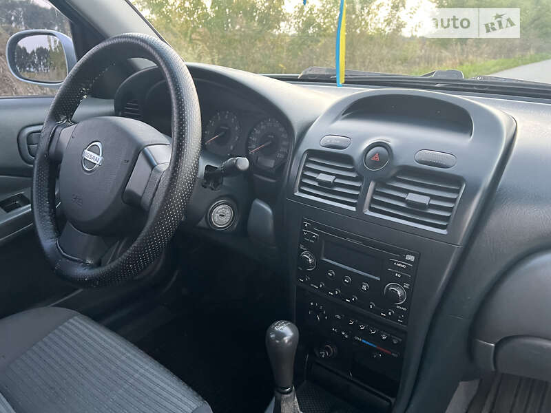 Седан Nissan Almera Classic 2007 в Мене