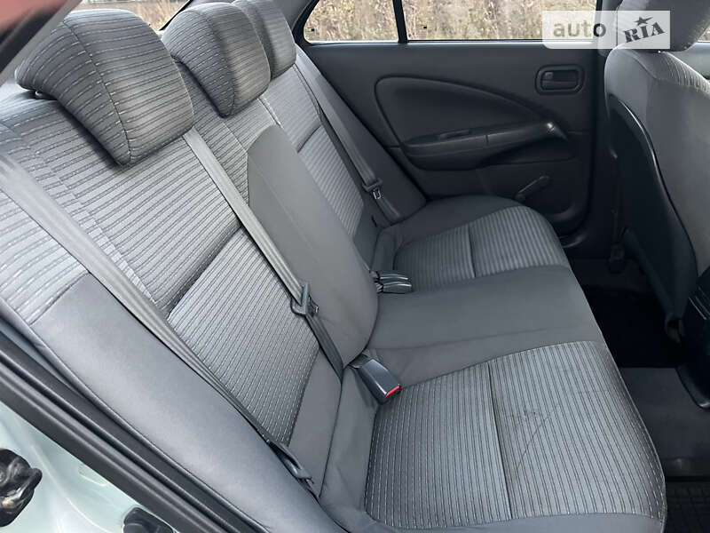 Седан Nissan Almera Classic 2007 в Мене