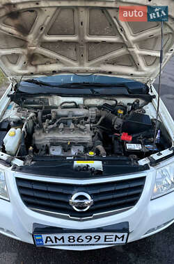 Седан Nissan Almera Classic 2012 в Киеве