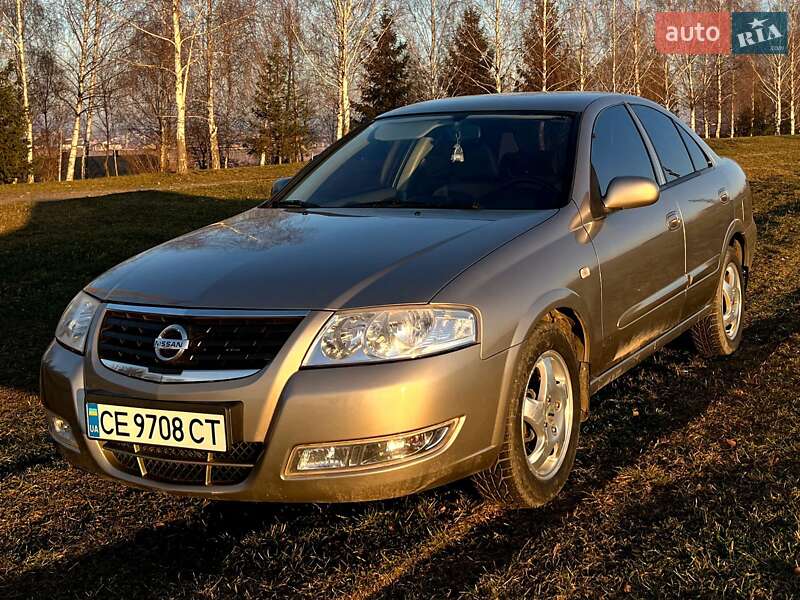 Седан Nissan Almera Classic 2010 в Черновцах