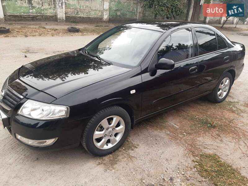 Седан Nissan Almera Classic 2011 в 