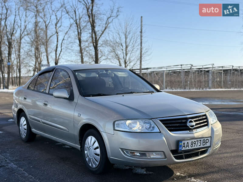 Седан Nissan Almera Classic 2008 в Днепре