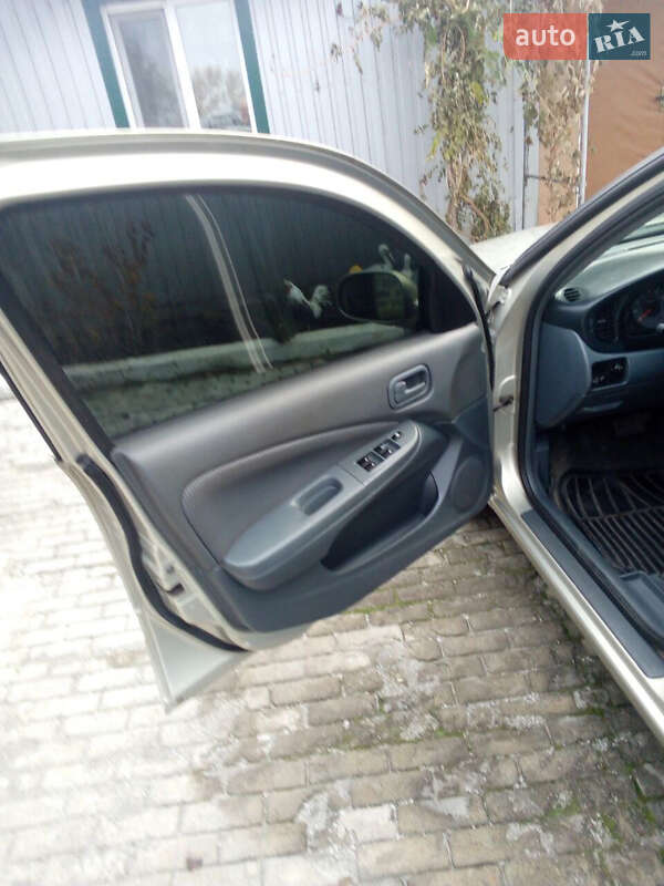 Седан Nissan Almera Classic 2006 в Доброполье фото 2 Седан Nissan Almera Classic 2006 в Доброполье