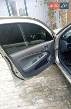 Седан Nissan Almera Classic 2006 в 