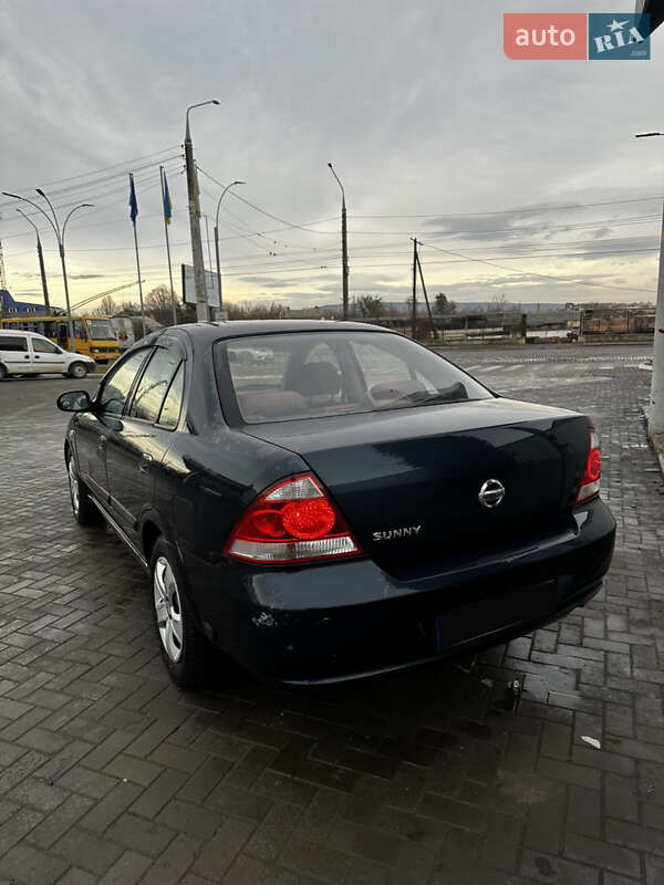 Седан Nissan Almera Classic 2008 в Черновцах
