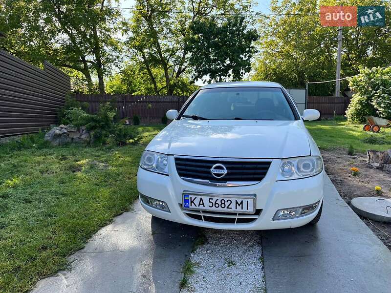 Седан Nissan Almera Classic 2012 в 