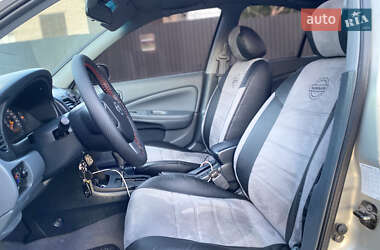 Седан Nissan Almera Classic 2006 в 
