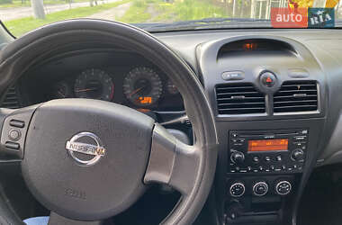 Седан Nissan Almera Classic 2011 в 