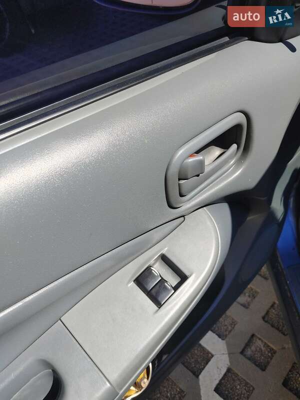 Седан Nissan Almera Classic 2006 в Ровно фото 9 Седан Nissan Almera Classic 2006 в Ровно