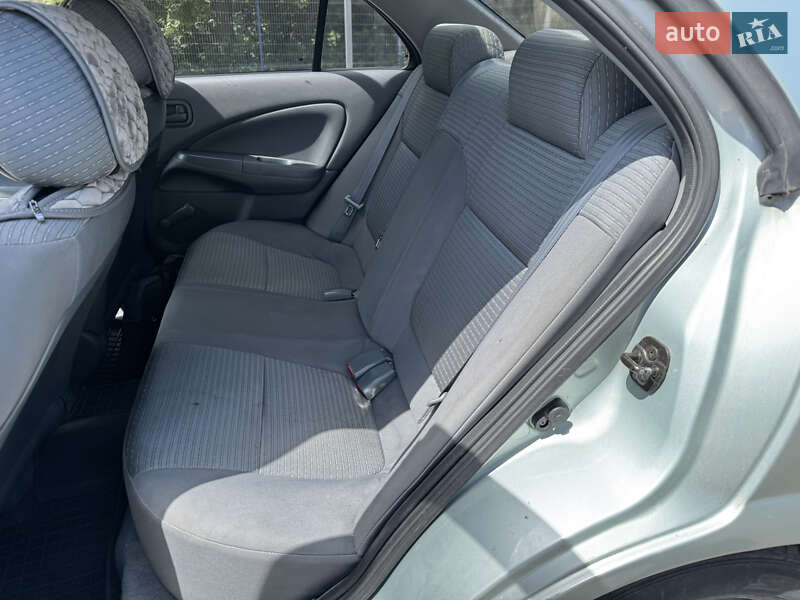 Седан Nissan Almera Classic 2007 в Киеве