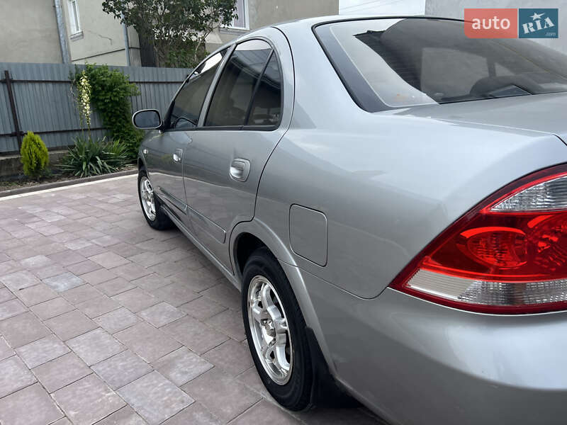 Седан Nissan Almera Classic 2008 в Куликові