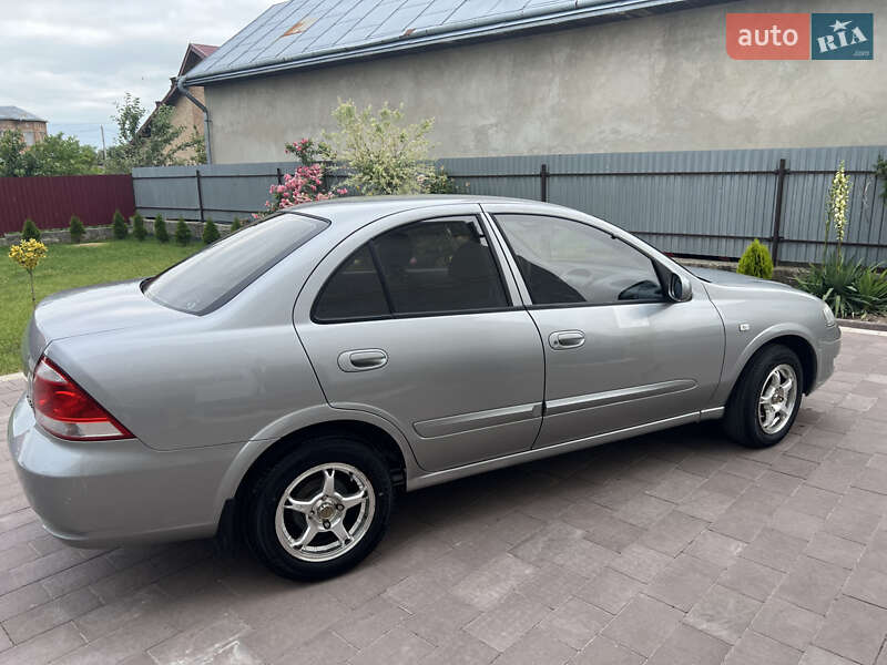 Седан Nissan Almera Classic 2008 в Куликові
