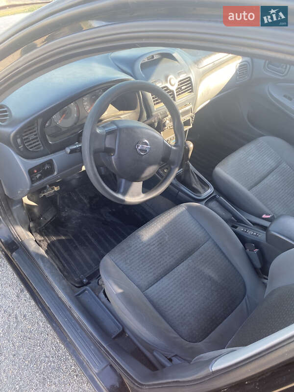 Седан Nissan Almera Classic 2007 в Компанеевке