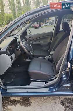 Седан Nissan Almera Classic 2008 в 