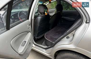 Седан Nissan Almera Classic 2008 в Киеве