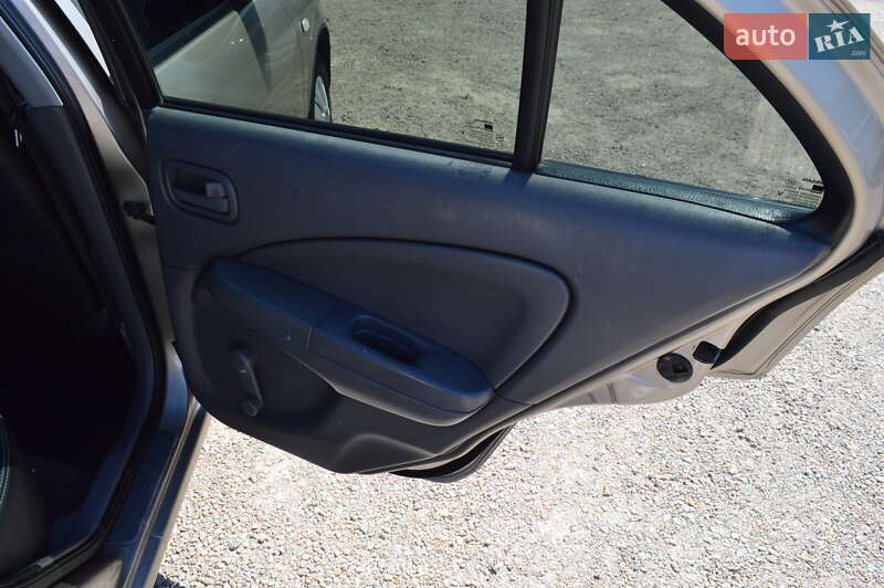 Седан Nissan Almera Classic 2011 в Кропивницком